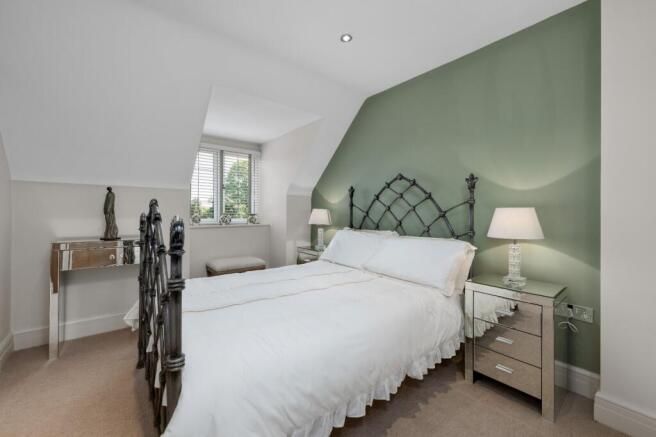 Property photo 1 of 2