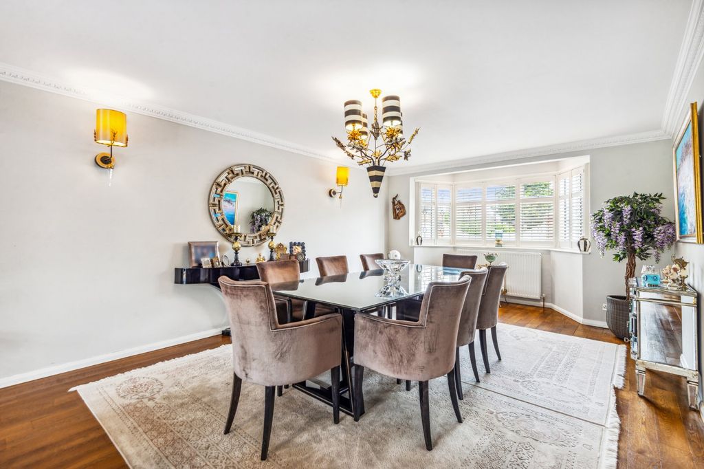 Property photo 2 of 15 Dining