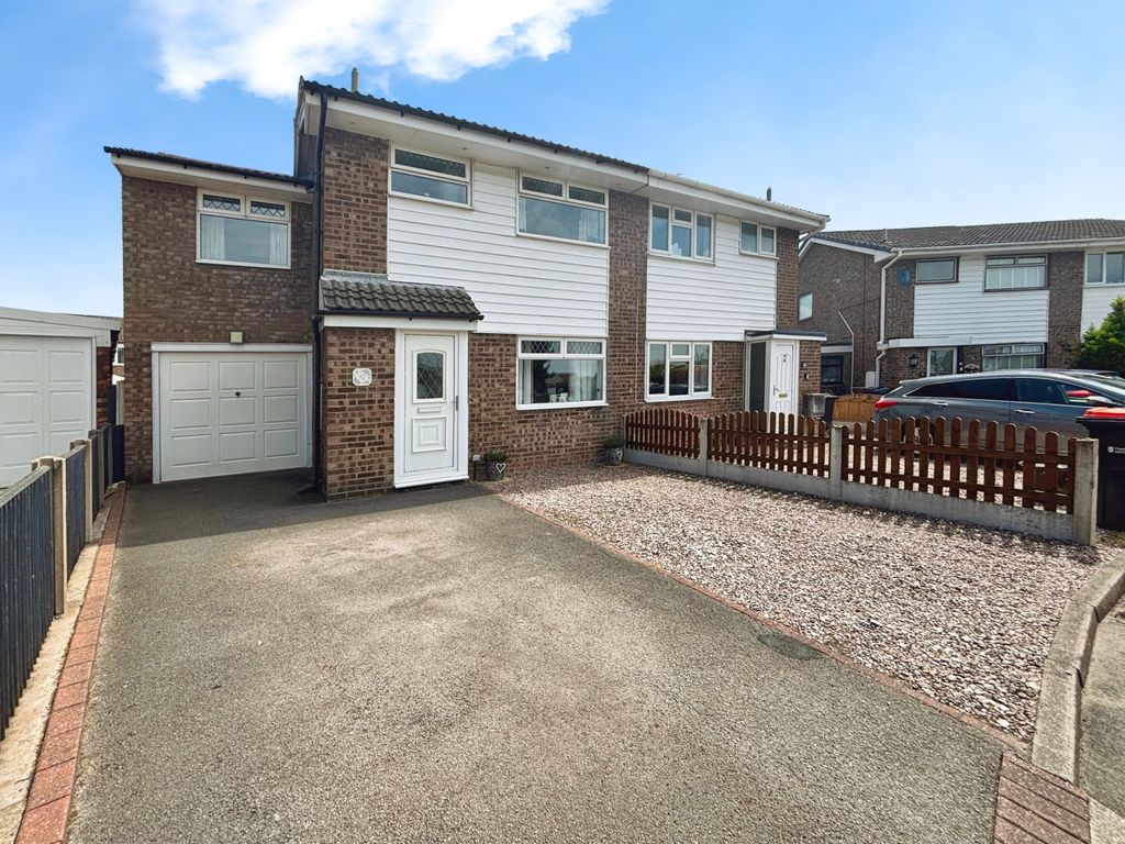 Property photo 1 of 22 230Bfd6d-Img_0470