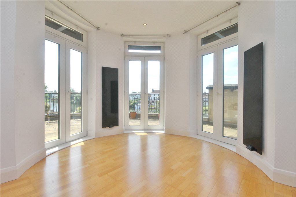 Property photo 2 of 16 Reception Room
