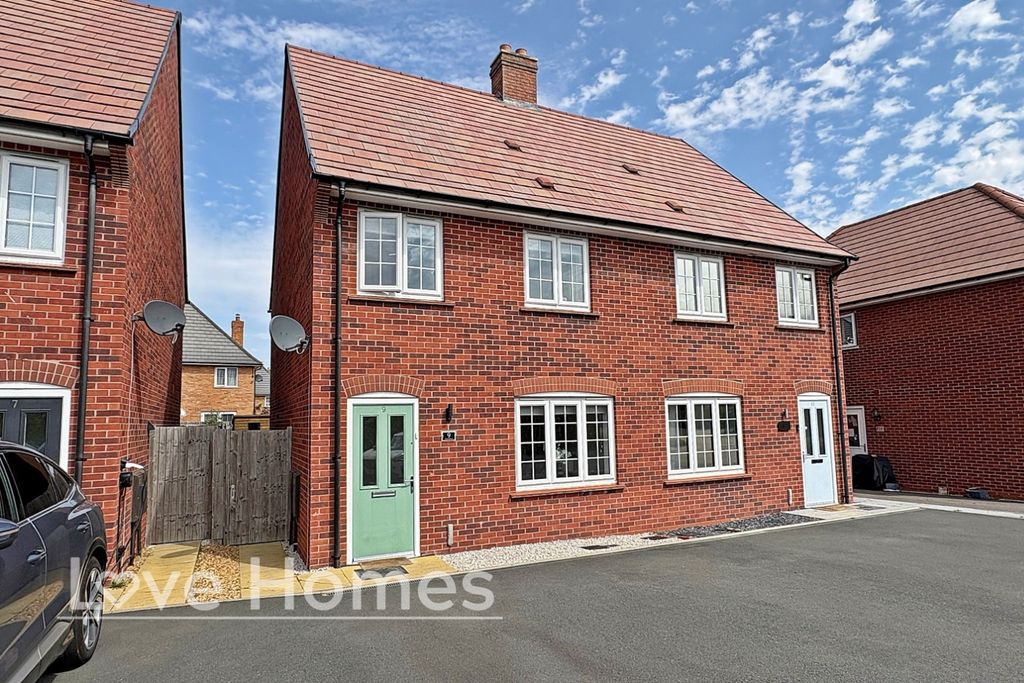 Property photo 1 of 12 4430600