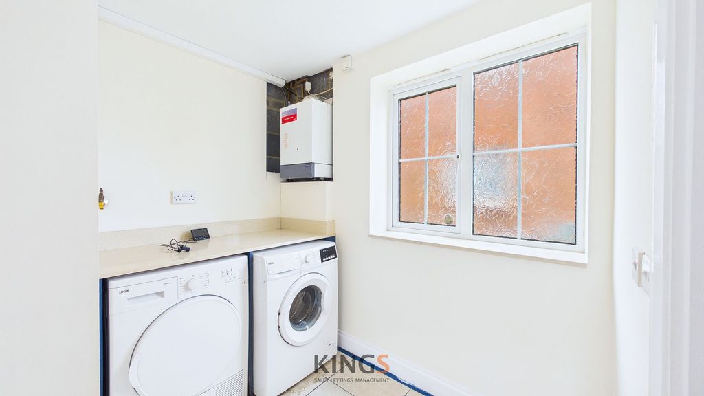 Additional image 13 of 3 bed flat for saleTiger Moth Way, Hatfield AL10