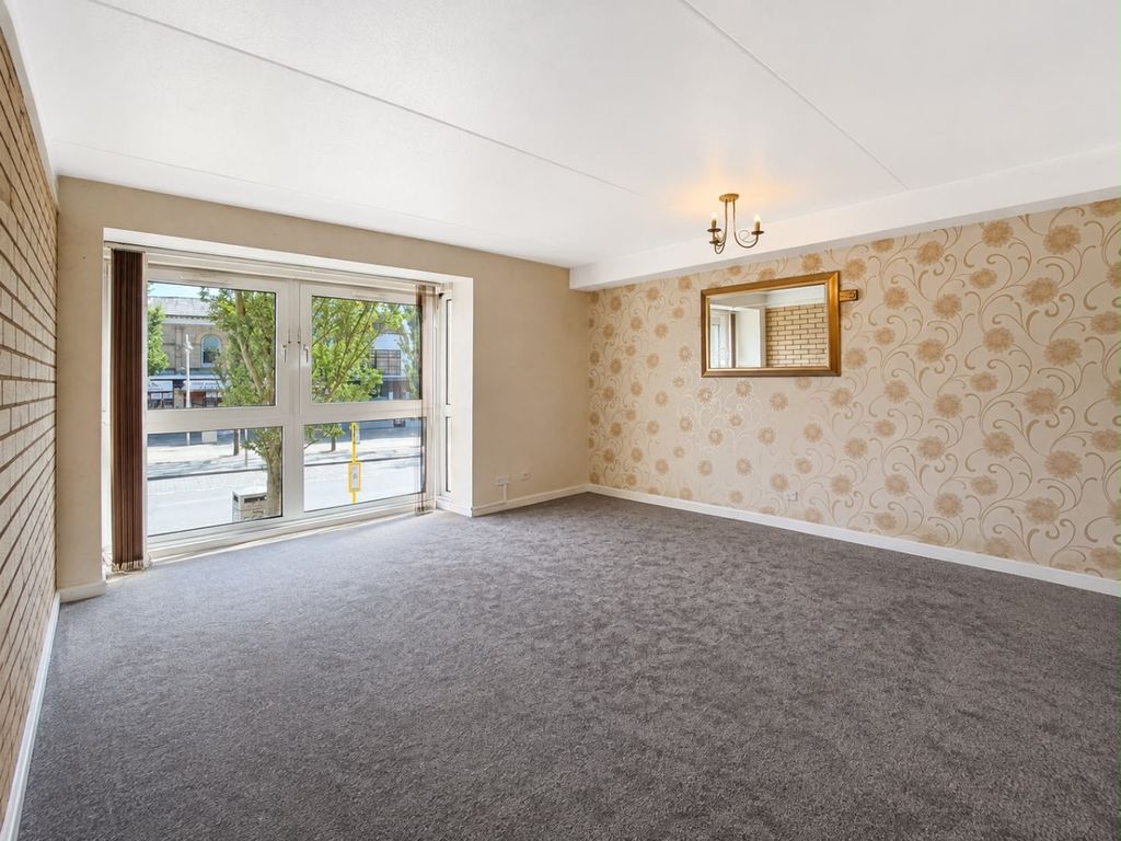 Property photo 2 of 9 5369402