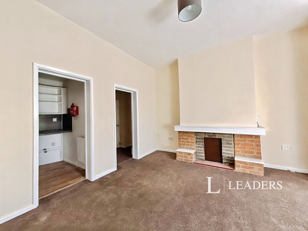 Property photo 2 of 8 Pbox-Img.Jpg