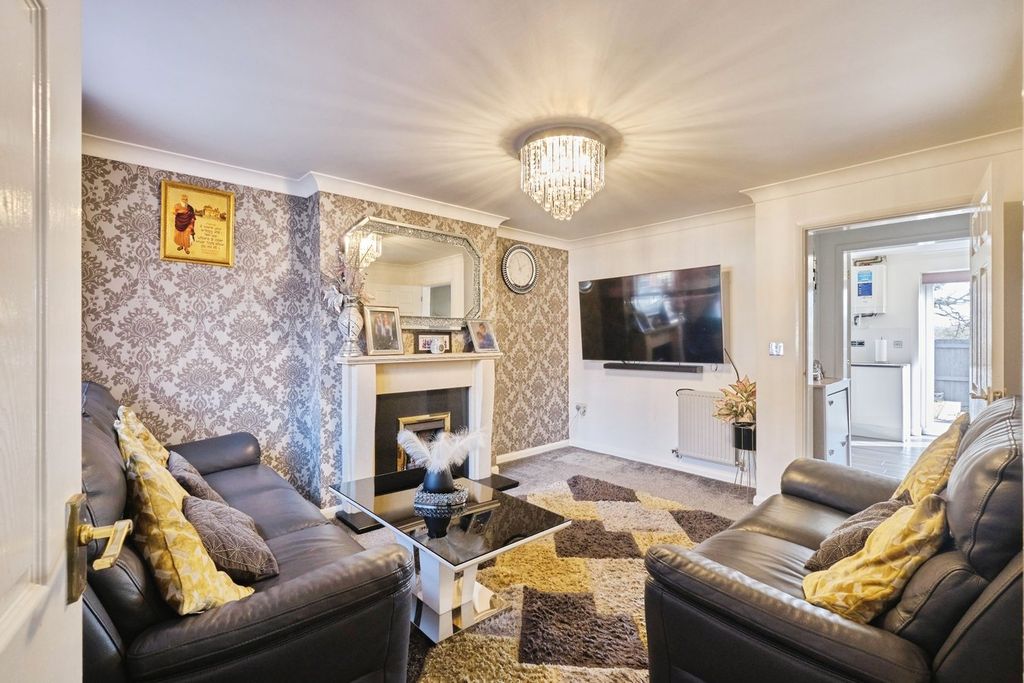 Property photo 3 of 16