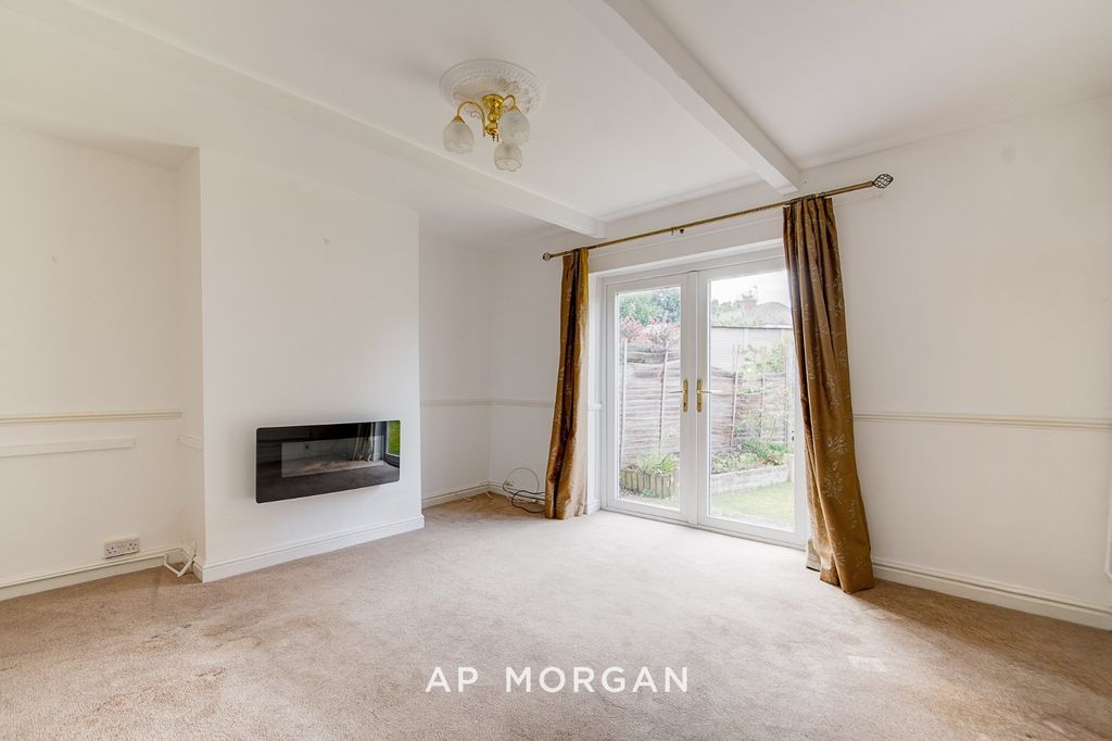 Property photo 3 of 13 Picture No. 02