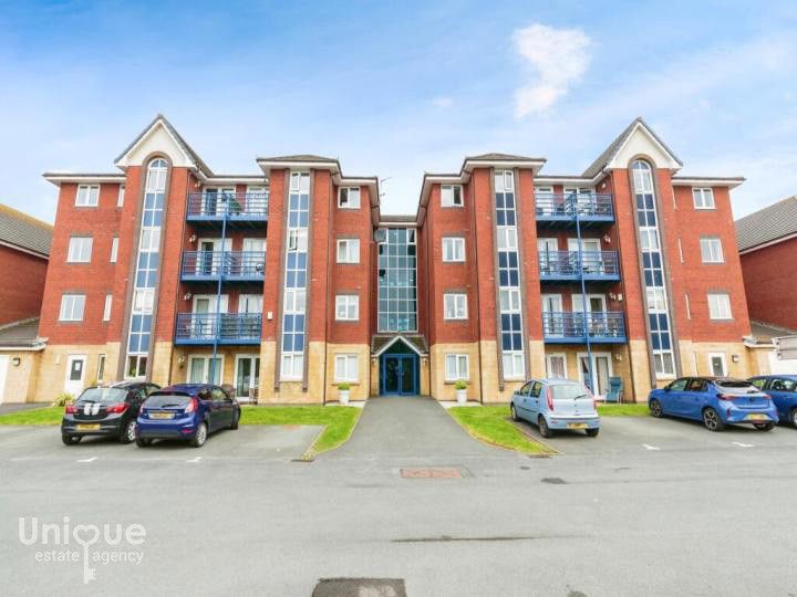 Property photo 1 of 10
