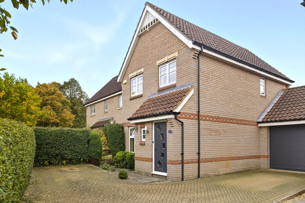 Property photo 3 of 24