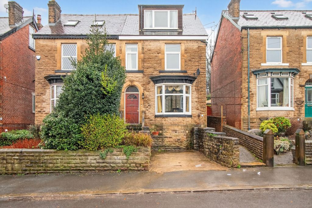 Property photo 2 of 27