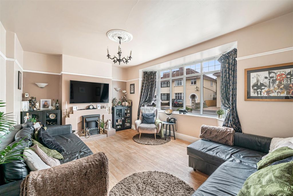 Property photo 2 of 20 Living Room