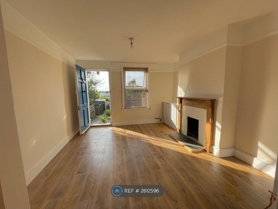 Property photo 3 of 8