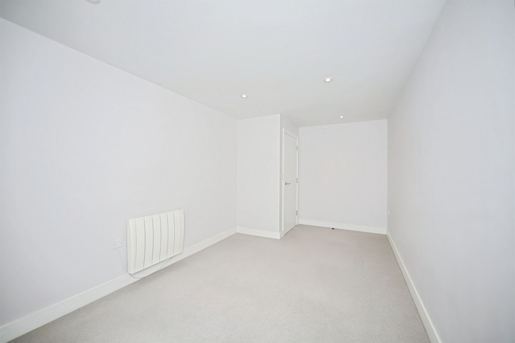Additional image 7 of 2 bed flat for saleParagon Place, Bridgwater TA6