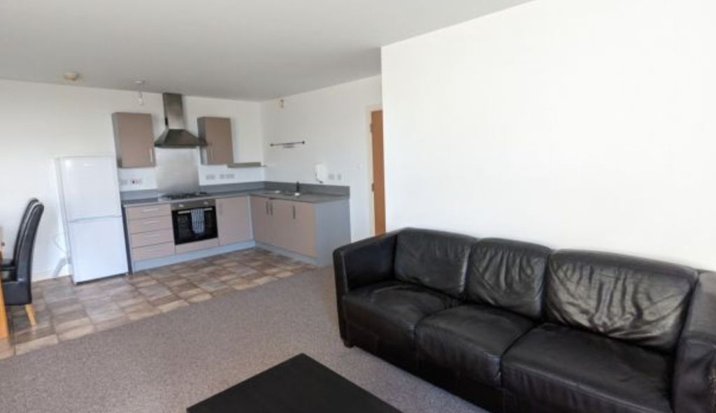 Property photo 2 of 11