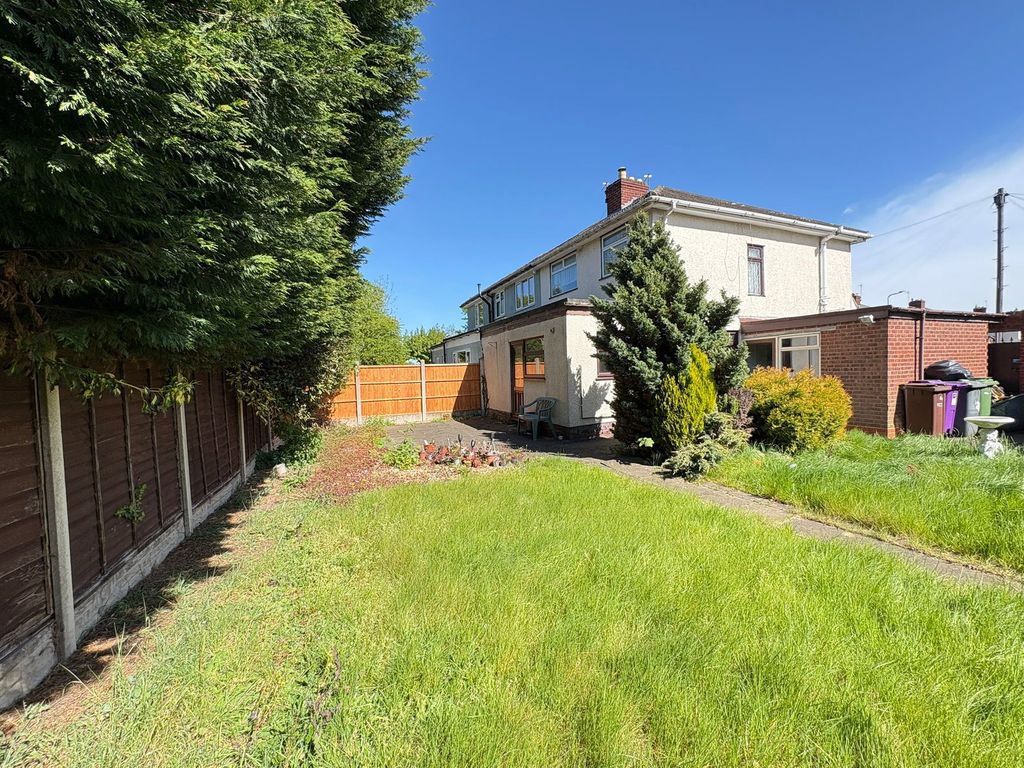 Property photo 2 of 14