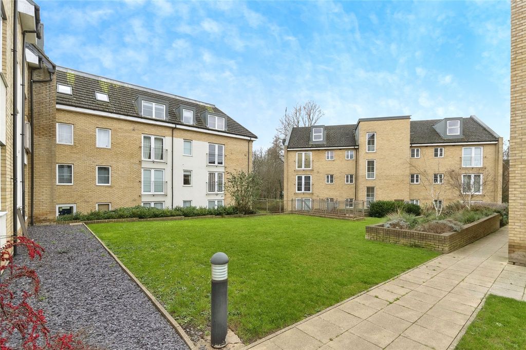 Additional image 16 of 2 bed maisonette for saleGrove Road, Hitchin SG4