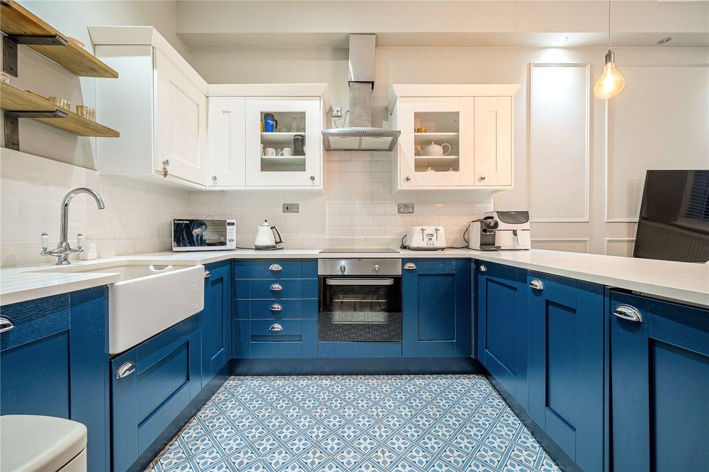 Property photo 3 of 24 Picture No. 06