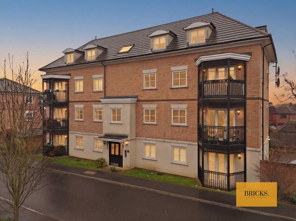 Additional image 22 of 2 bed flat for saleBuckingham Road, Epping CM16