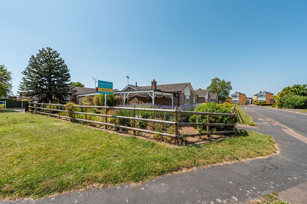 Property photo 1 of 14