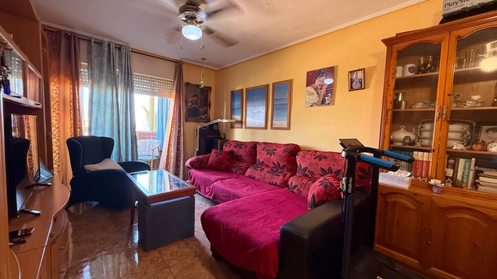 Property photo 2 of 31