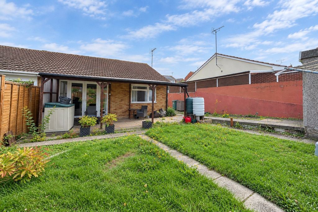 Property photo 2 of 11 Picture No. 06