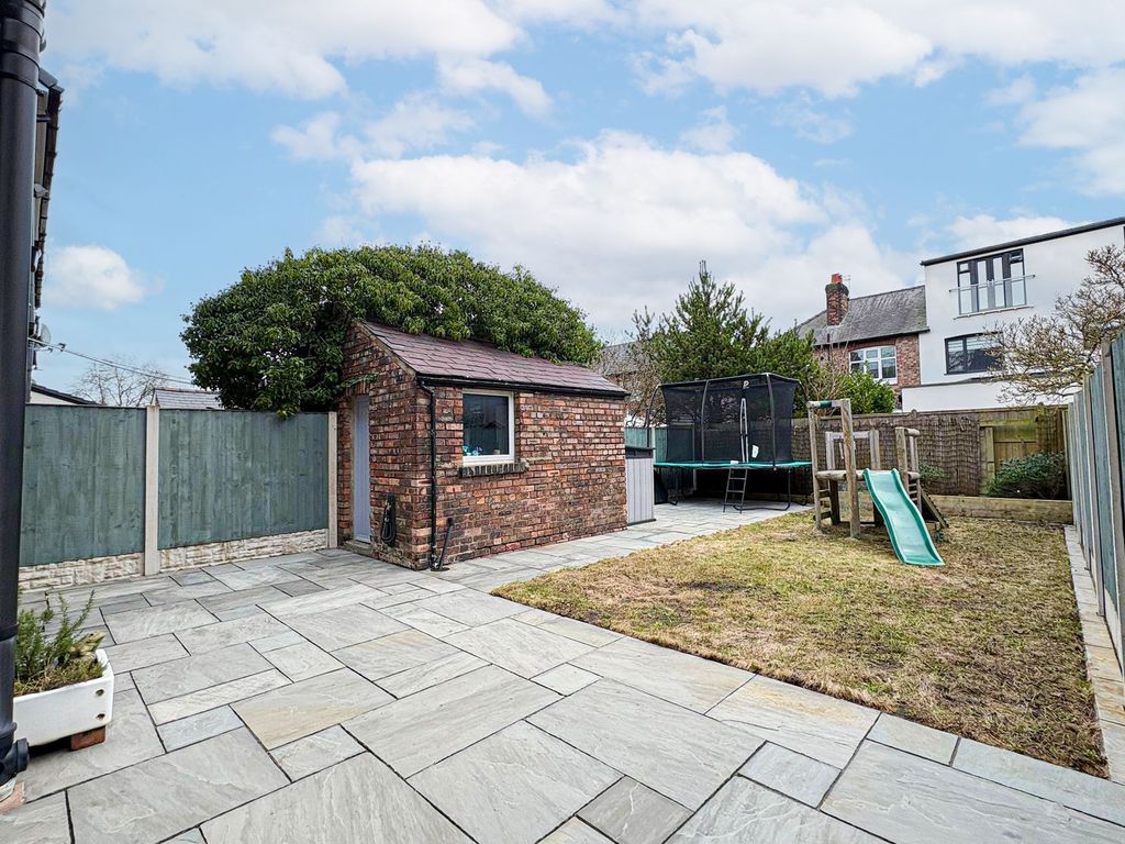 Property photo 3 of 18