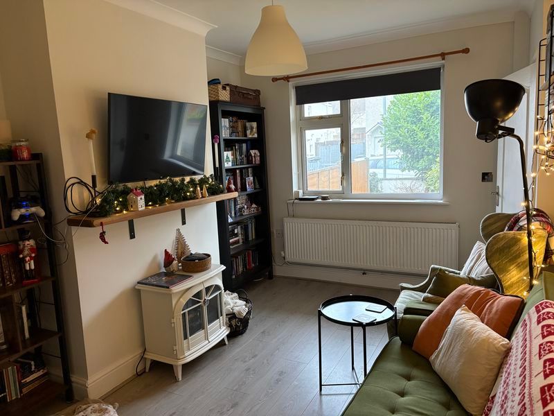 Property photo 3 of 7 Photo 5