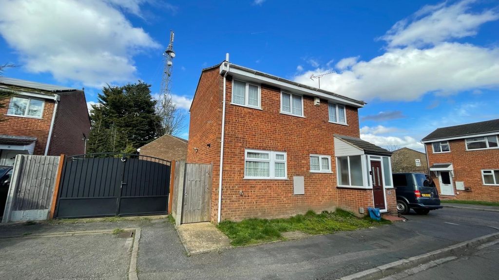 Property photo 1 of 20 4003240