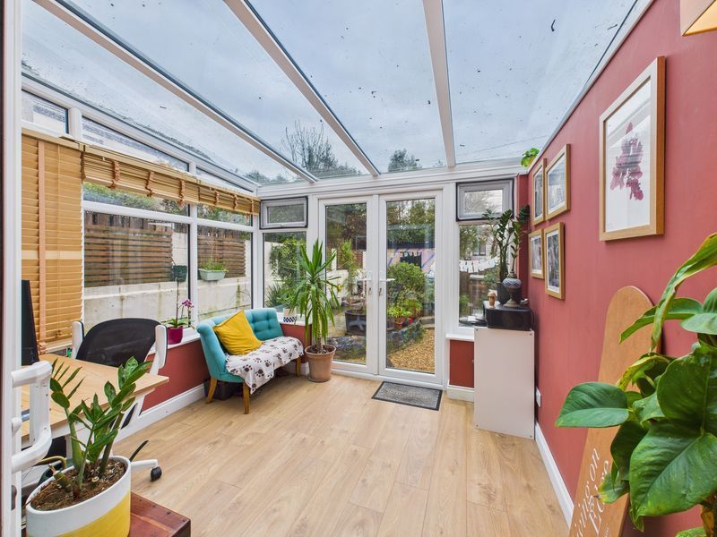 Property photo 3 of 11 Conservatory