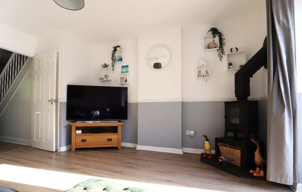 Property photo 2 of 12 Photo 9