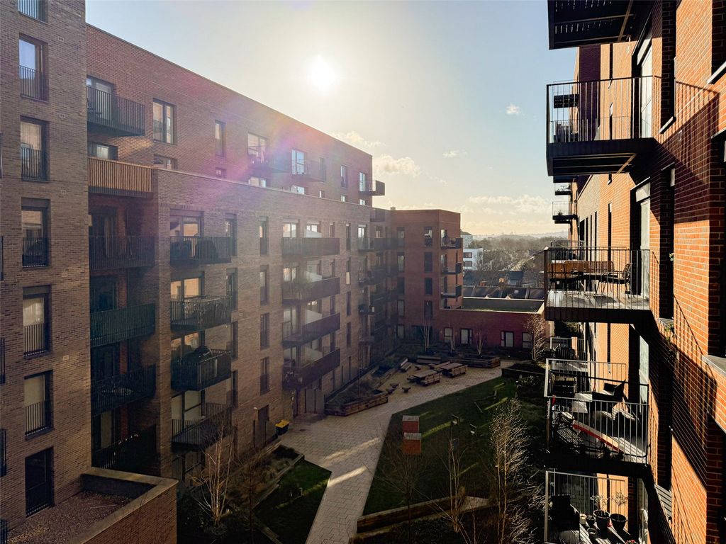 Property photo 3 of 15 Picture No. 05