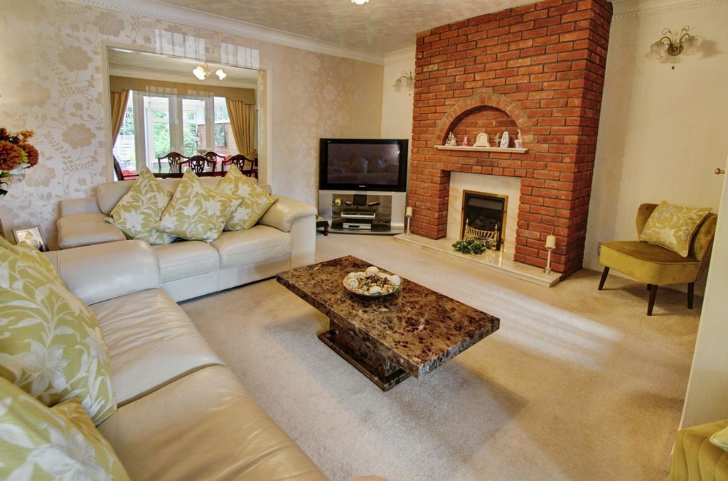Property photo 2 of 12 2 Living Room
