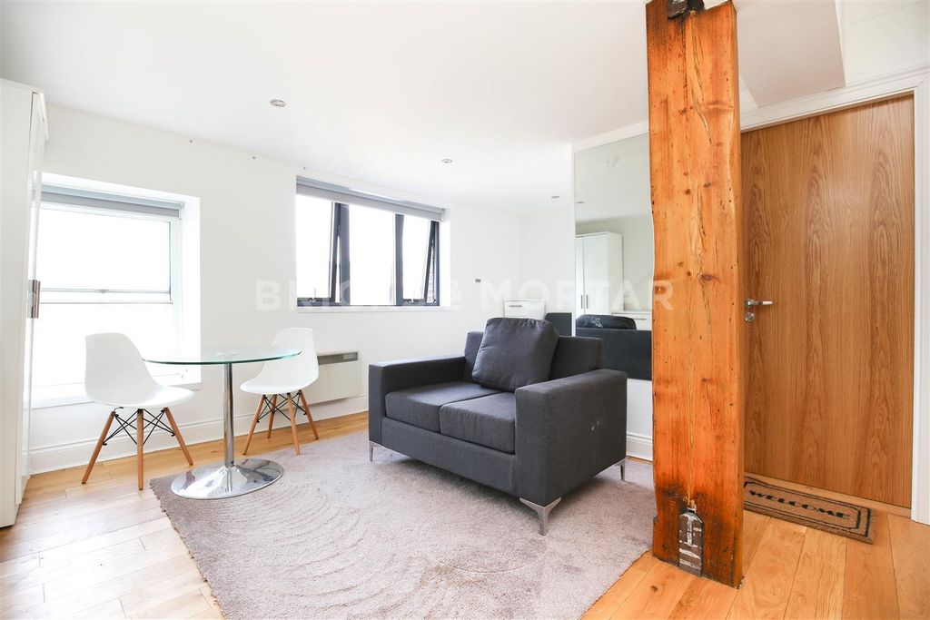 Property photo 2 of 17 Adxjanzplsr8Bfqgmusonjoilgg.Jpg