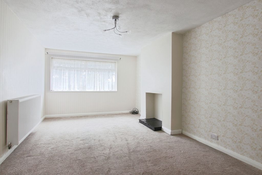 Property photo 3 of 10 4160566