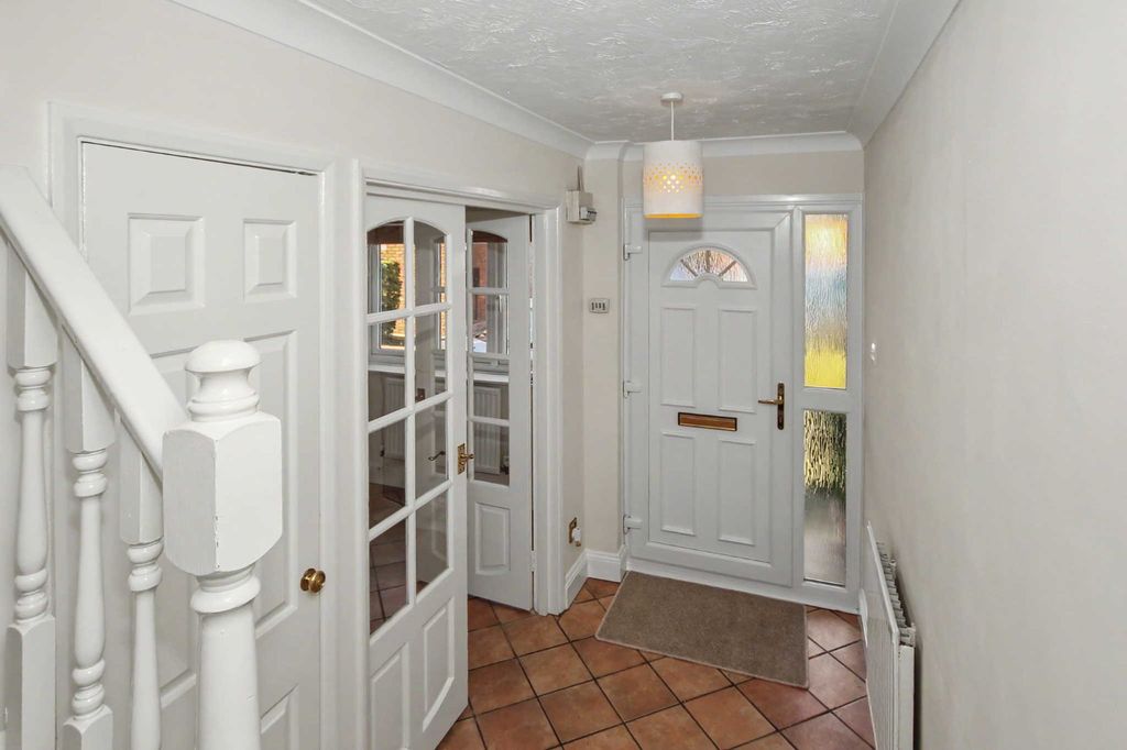 Property photo 3 of 14