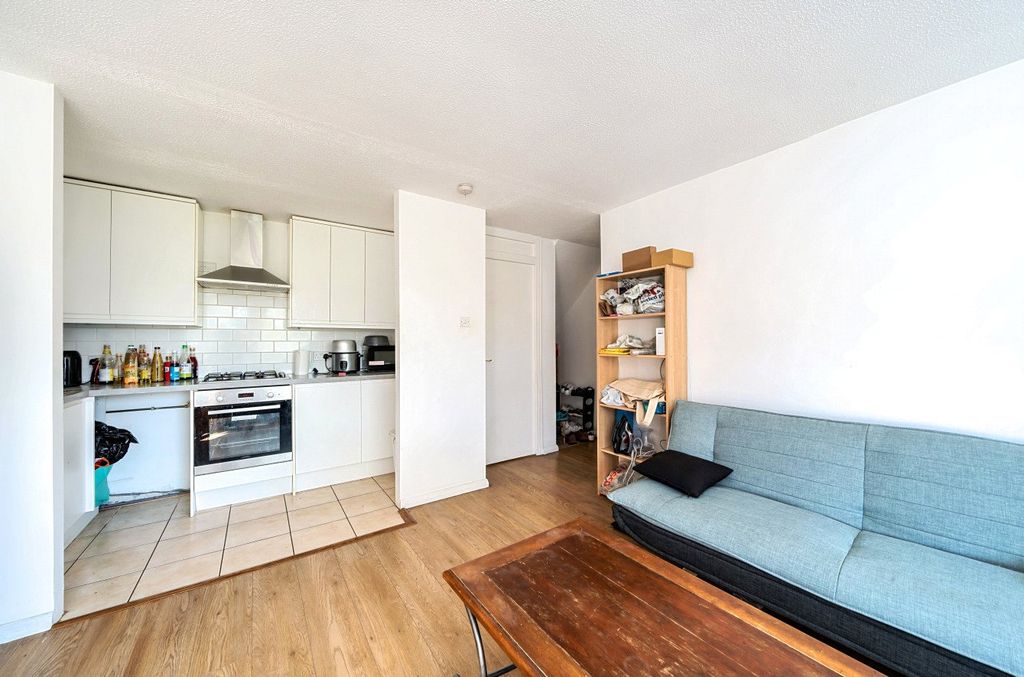 Property photo 3 of 7 Picture No. 06
