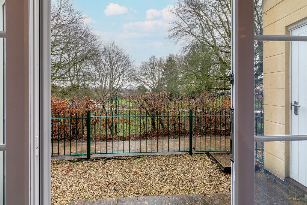 Property photo 3 of 15 3