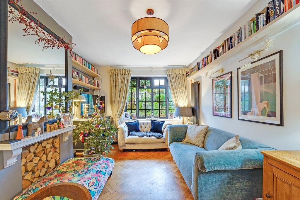 Property photo 2 of 15 Picture No. 14