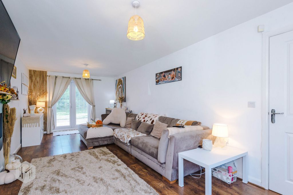 Property photo 3 of 39 Picture No. 70