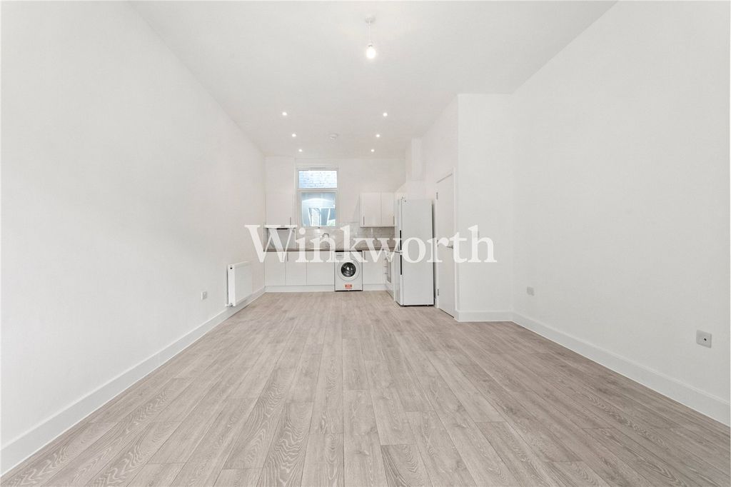 Property photo 2 of 14 Picture No. 20