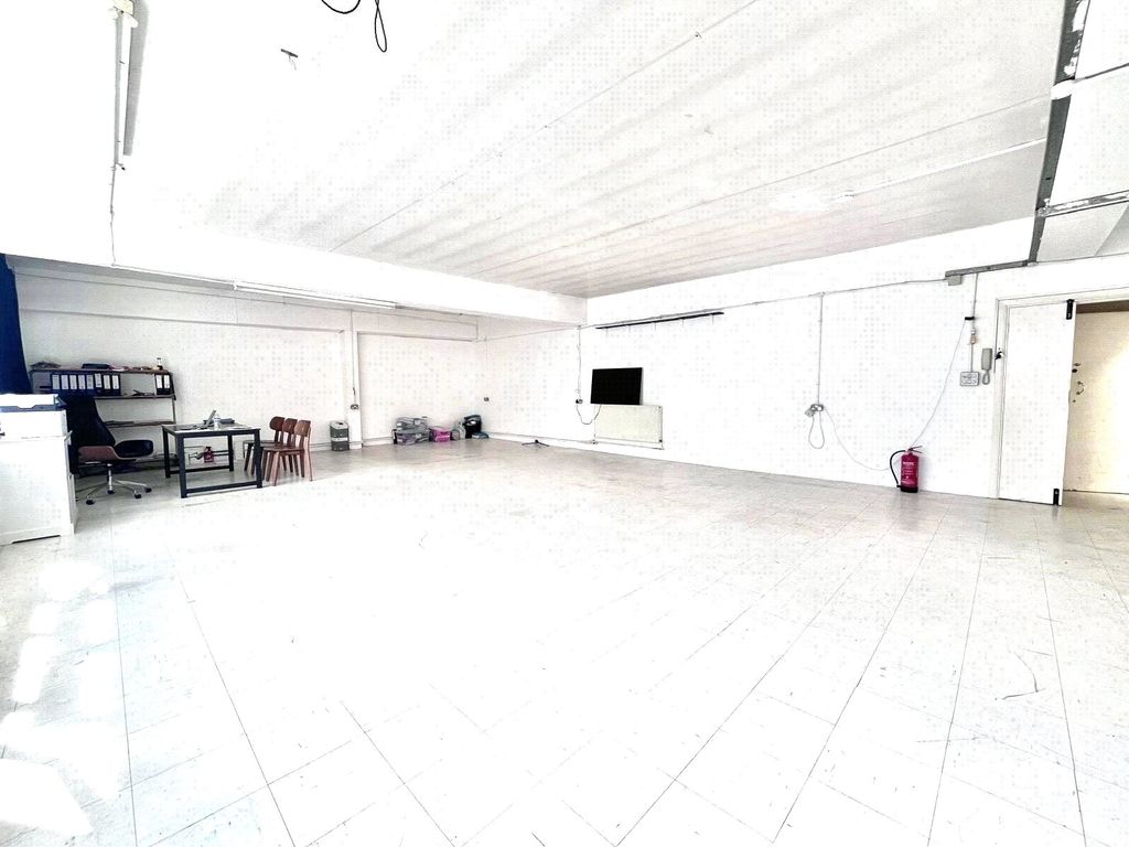 Property photo 2 of 5 Picture No. 05