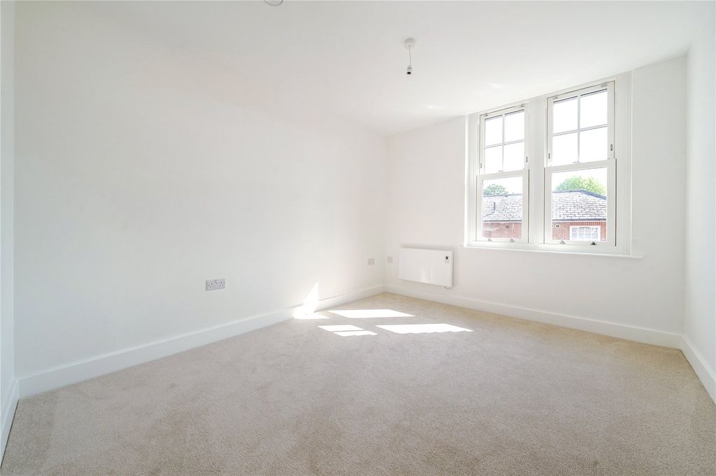 Property photo 3 of 9 Picture No. 01