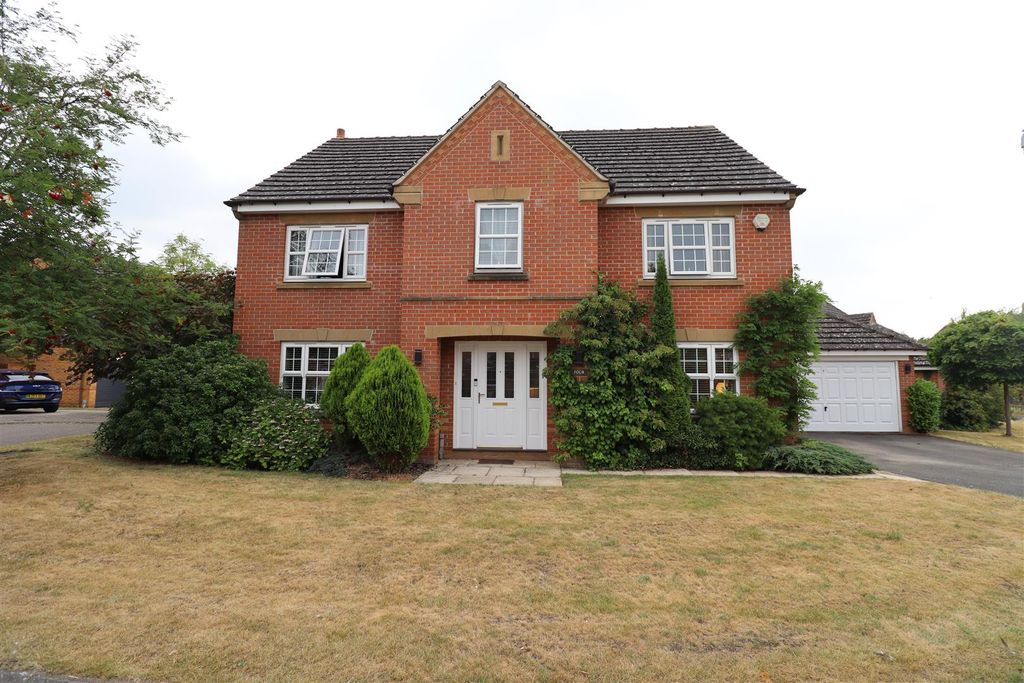 Property photo 1 of 18