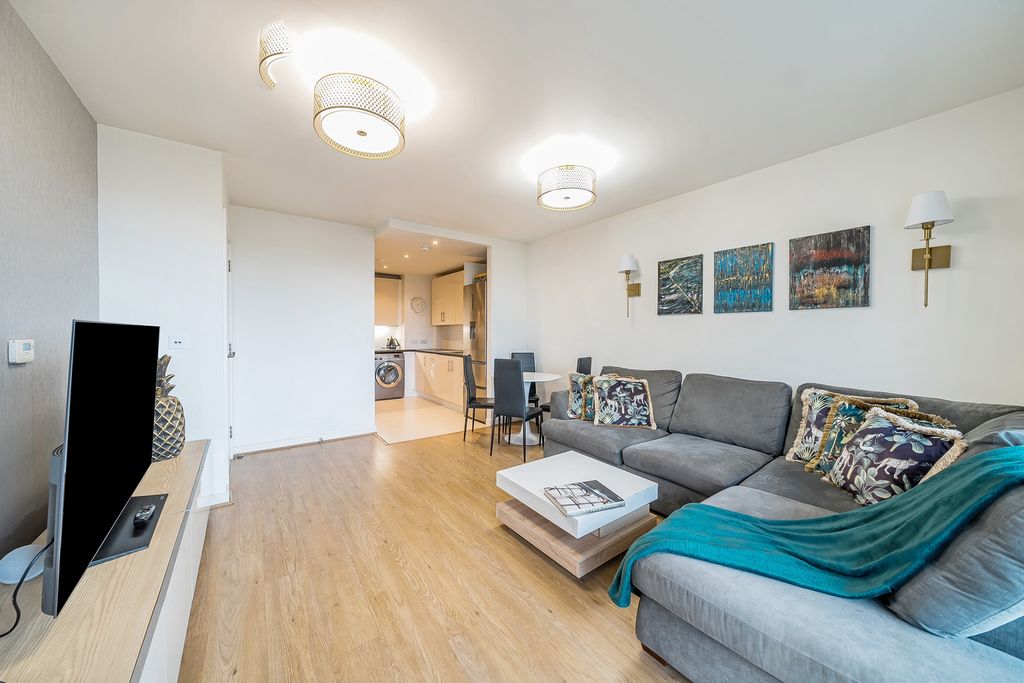 Property photo 2 of 14 Photo 1