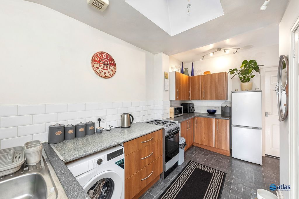 Property photo 3 of 12 Property Image