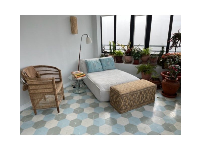 Property photo 2 of 28