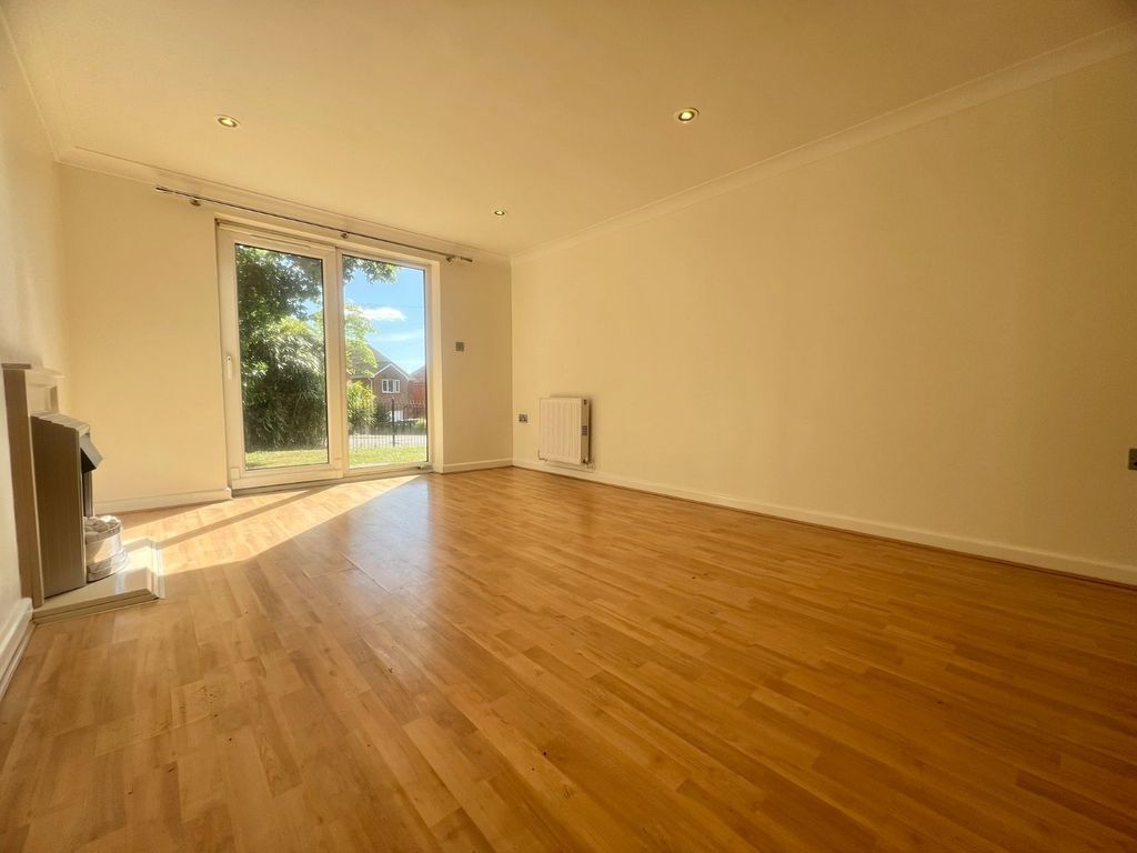 Property photo 3 of 14 Picture No. 23
