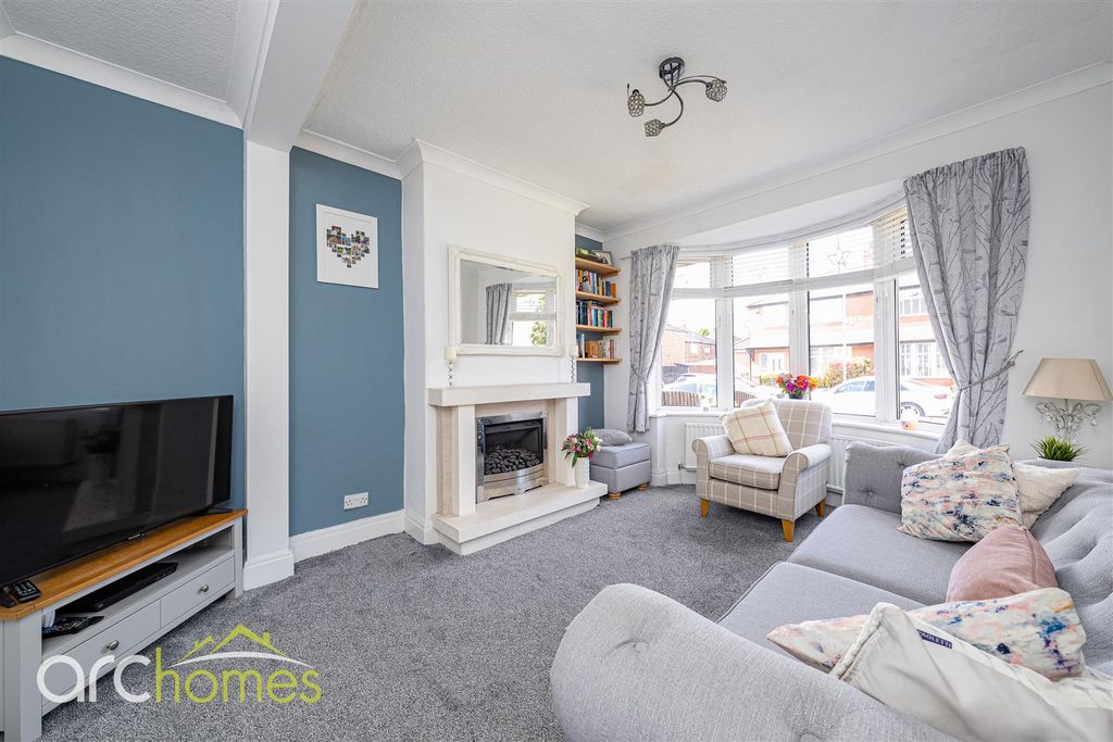 Property photo 2 of 28 2Lambeth.Jpg