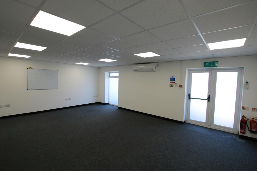 Property photo 2 of 7 Img_2856.Jpg