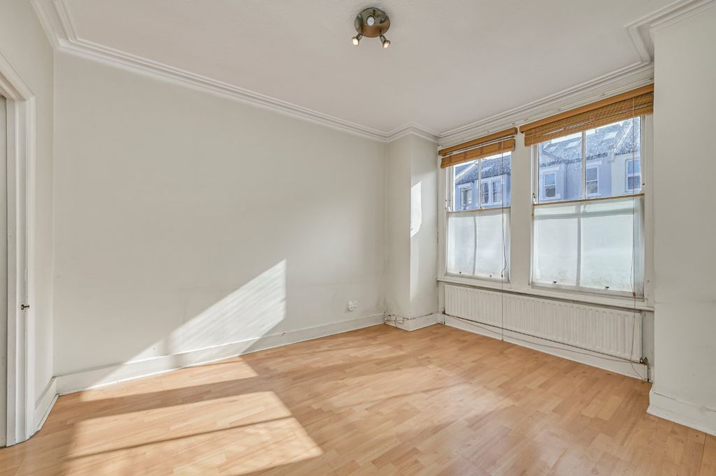 Property photo 2 of 6 Picture No. 05