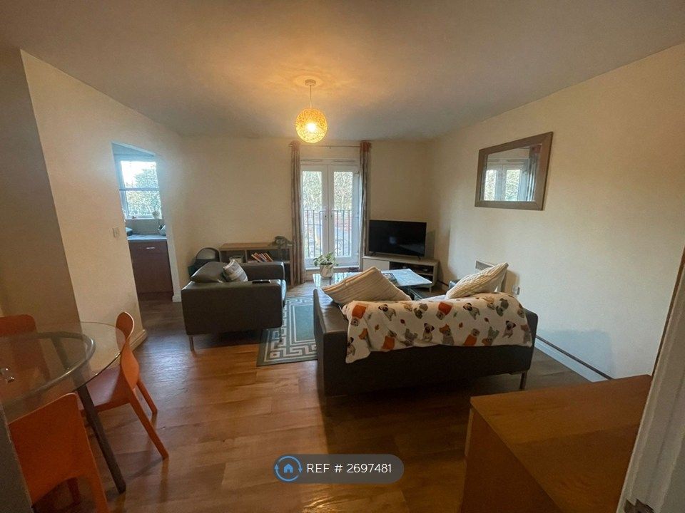 Property photo 3 of 8